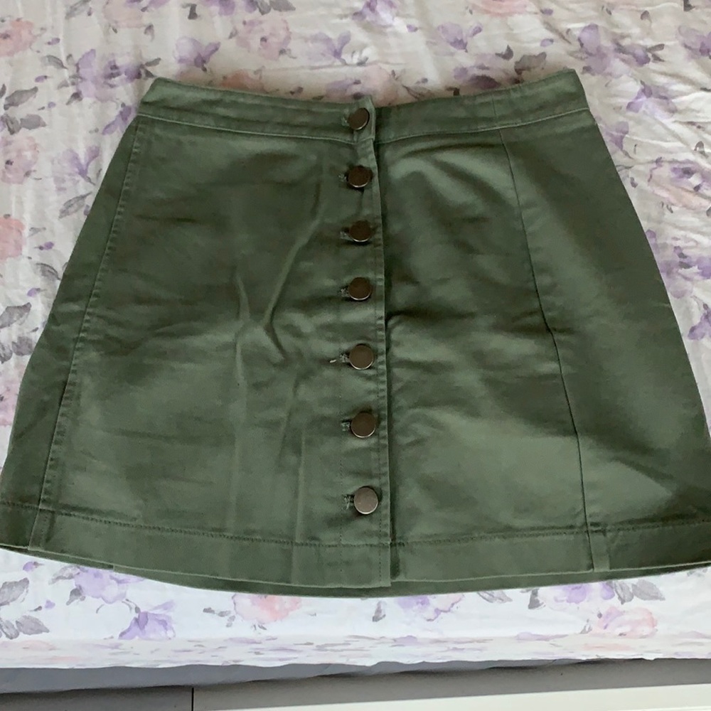 Forever 21 mini skirt green